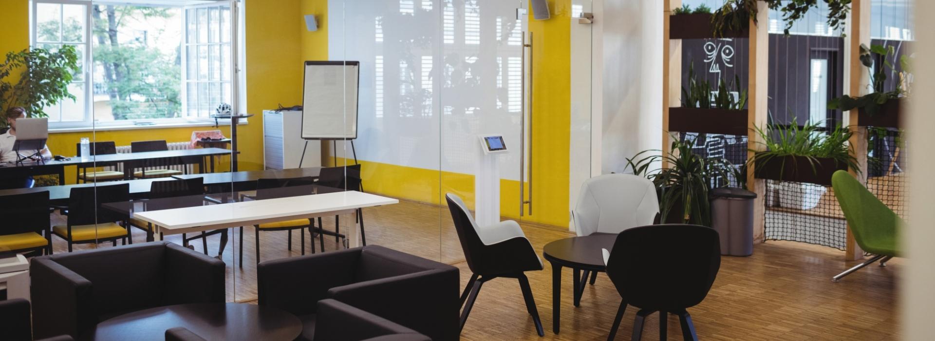 hero-slider-3-NEIQSW2R8C-4MWA539XC9